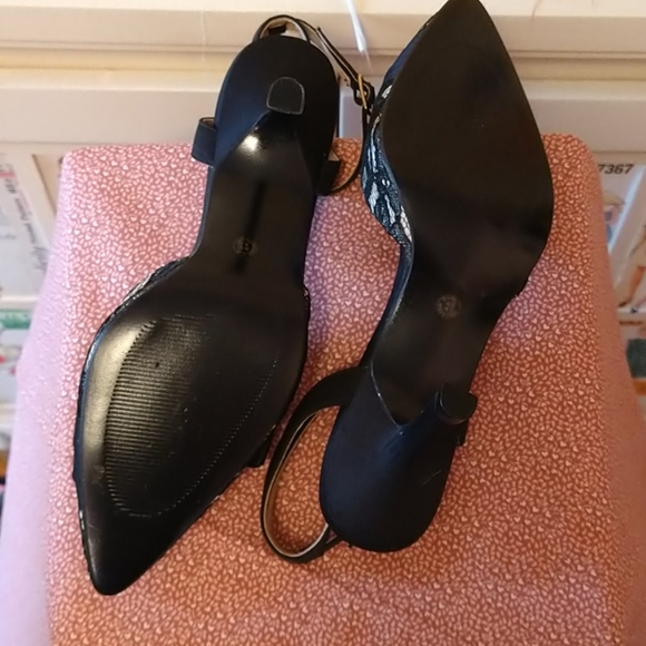 Jacqueline Ferrar black lace heels Sz 6M 🥿 - Picture 5 of 6